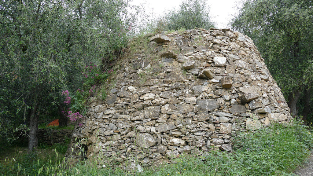 Una casella a Lucinasco