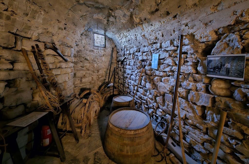 I sotterranei del Castello della Lucertola di Apricale