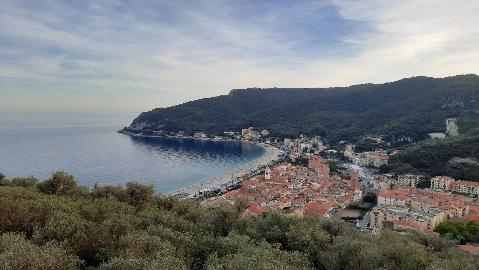 Discovering Noli: a visit to the old town and the castle