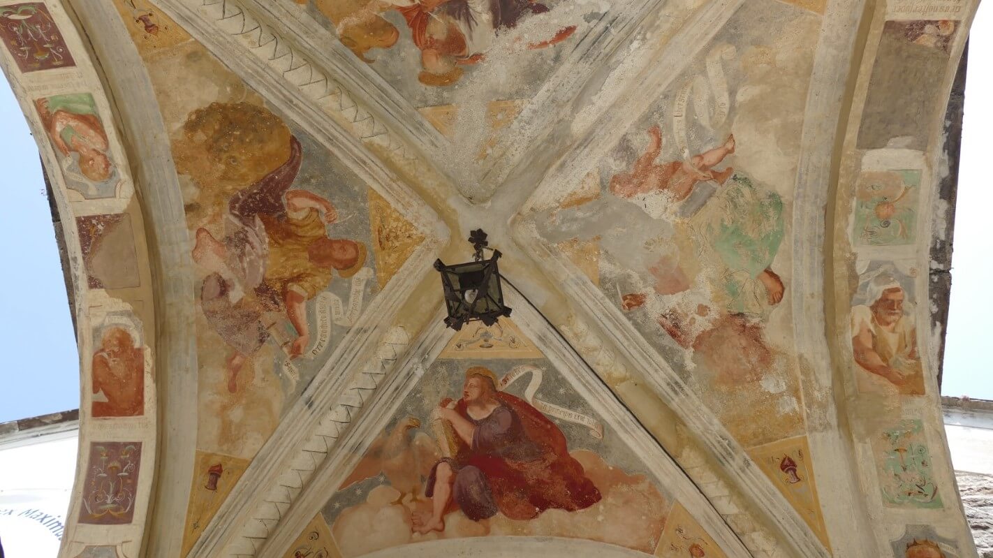 La volta a crociera della chiesa di San Giovanni del Groppo