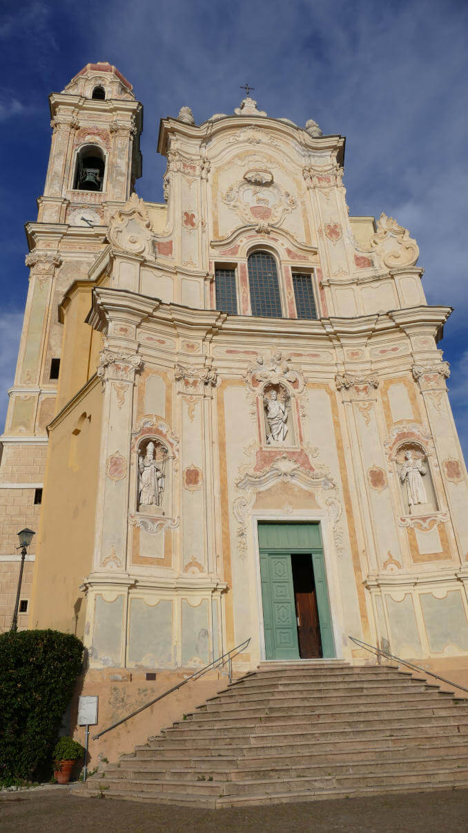 La Chiesa dei Corallini a Cervo Immagine della Chiesa dei Corallini