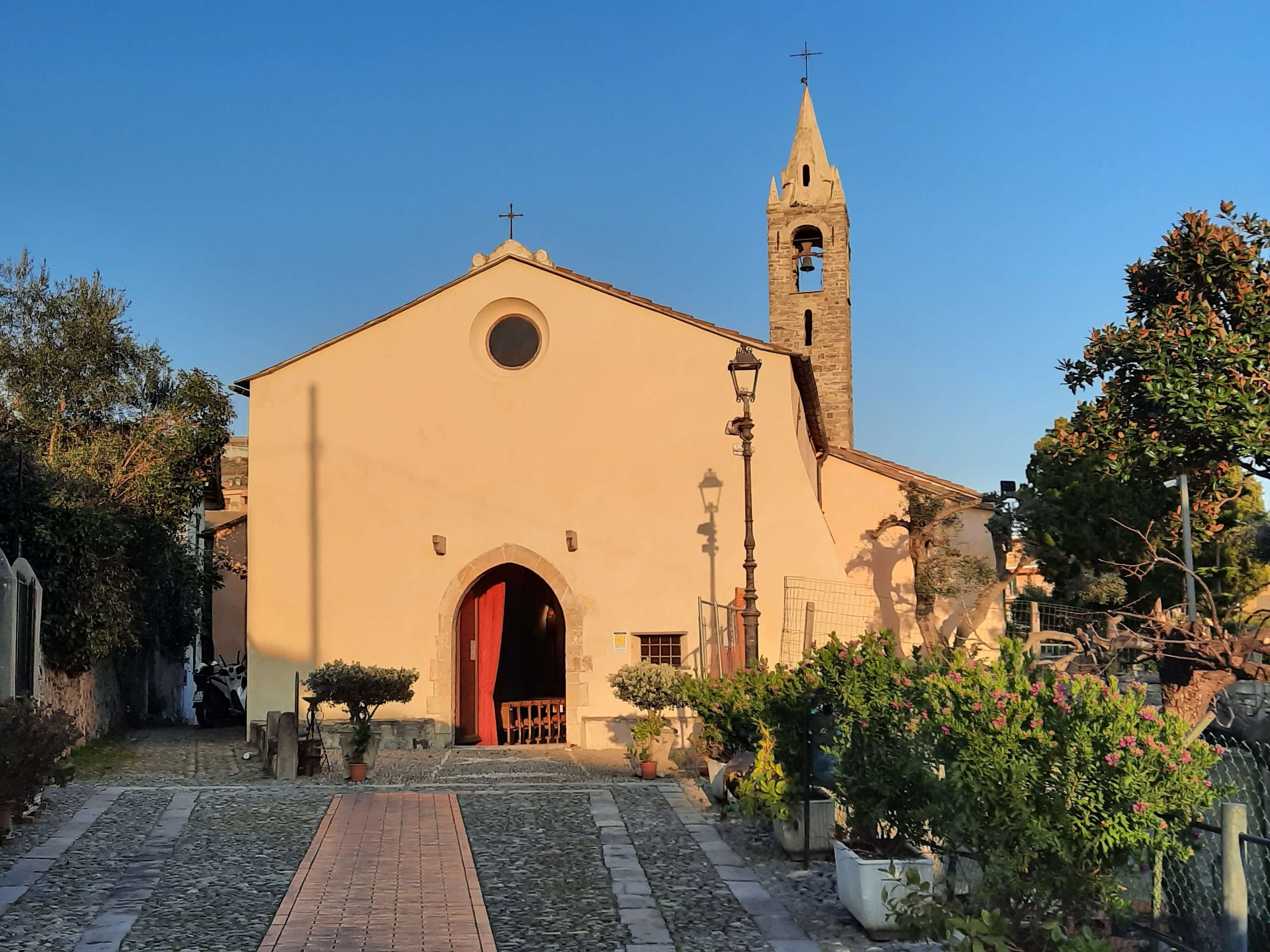 Facciata del santuario di Nostra Signora del Buon Consiglio