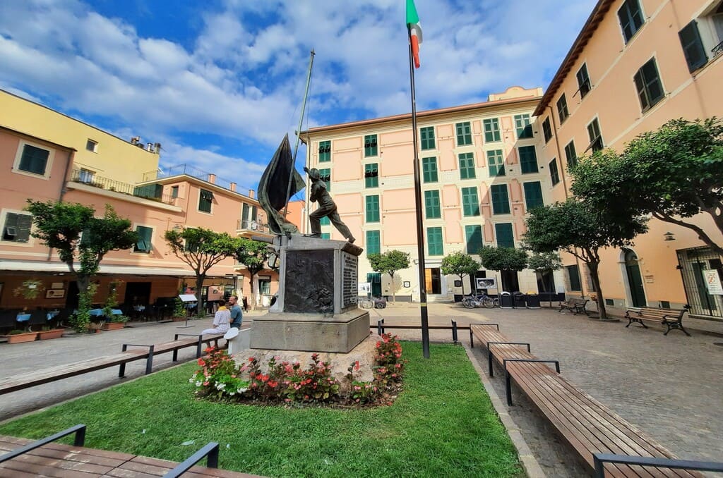 Piazza Libertà a Laigueglia