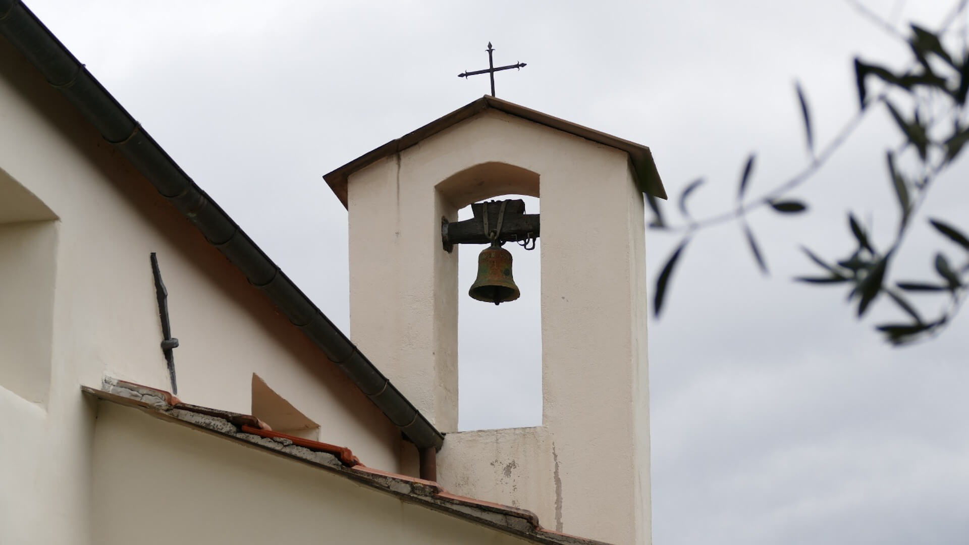 Escursione verso la chiesa di San Matteo a Pairola