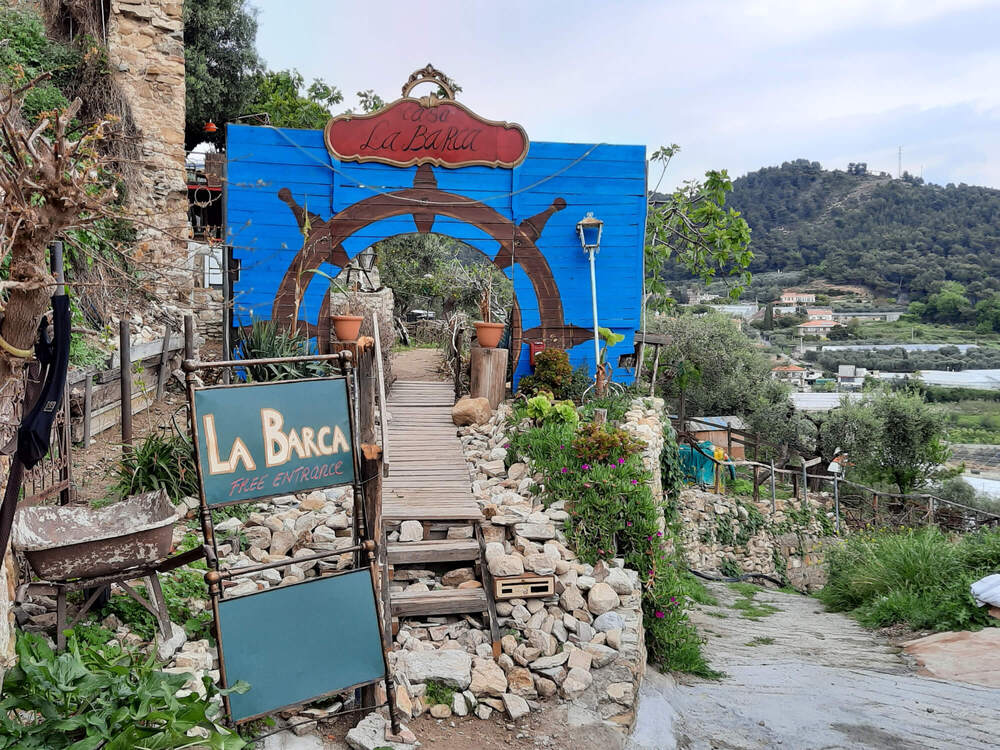 Studio d’artista La barca Uno studio d’artista a Bussana Vecchia