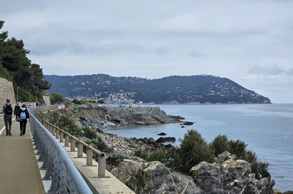 La pista ciclopedonale Riviera dei Fiori da Capo Mimosa