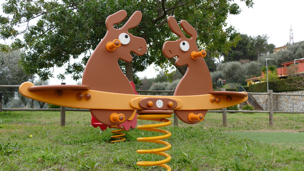 Area giochi a Pairola Parco giochi a Pairola